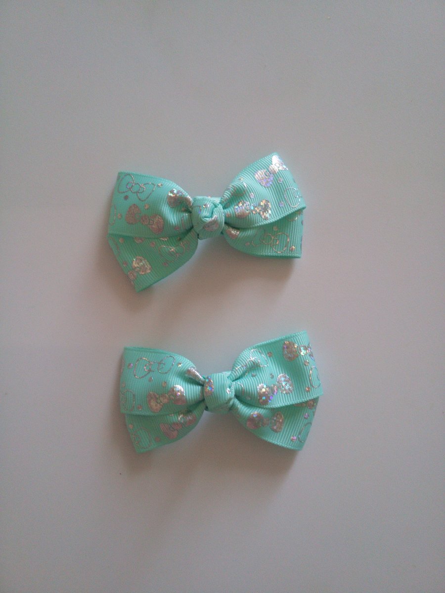Kids hair clip piggy, girls hair clip, small hair clips, handmade hair accessories, strawberry hair clips