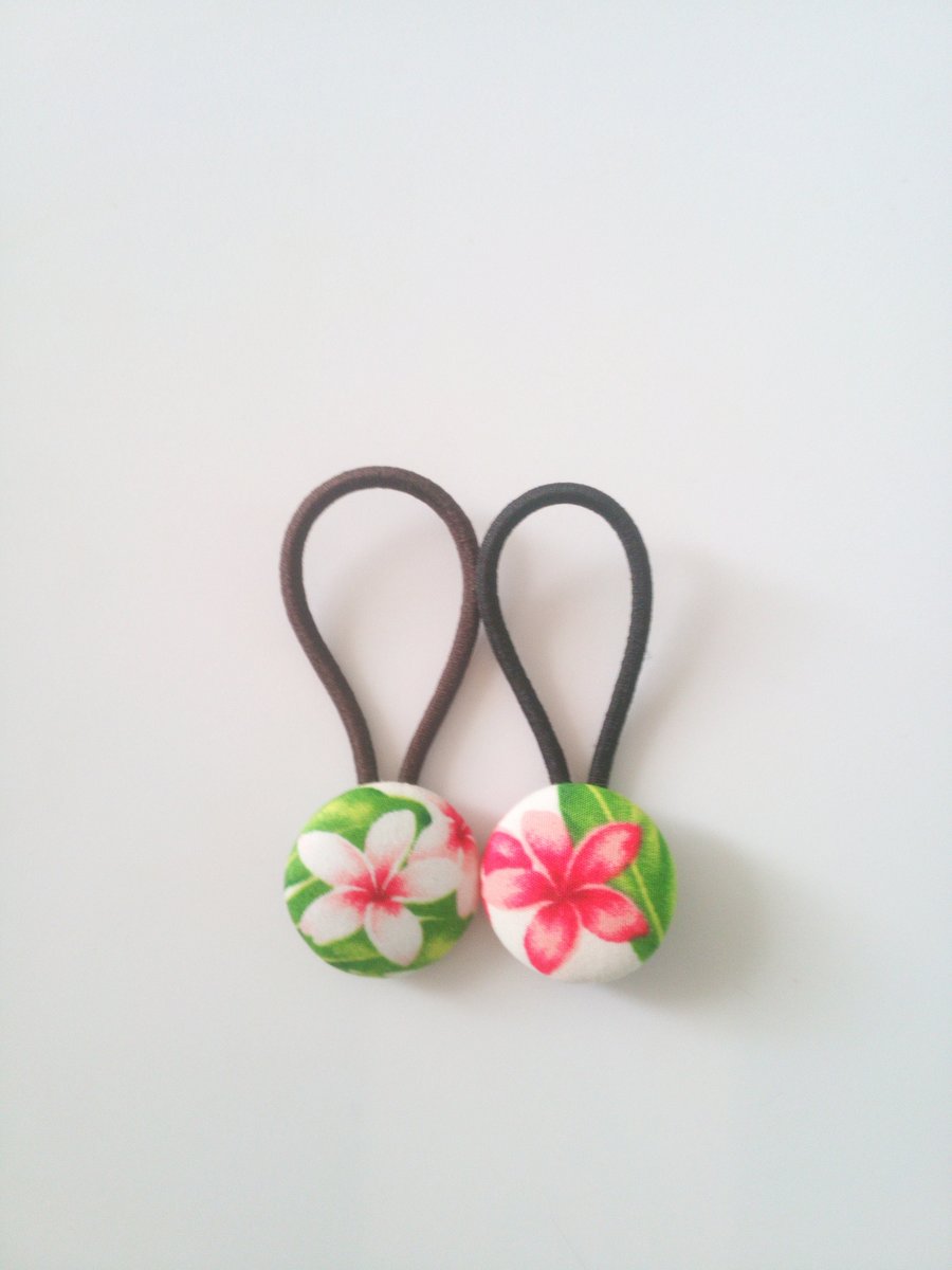 Covered Button Hawaiian hair ties, Hawaiian print, kurumi button hair ties