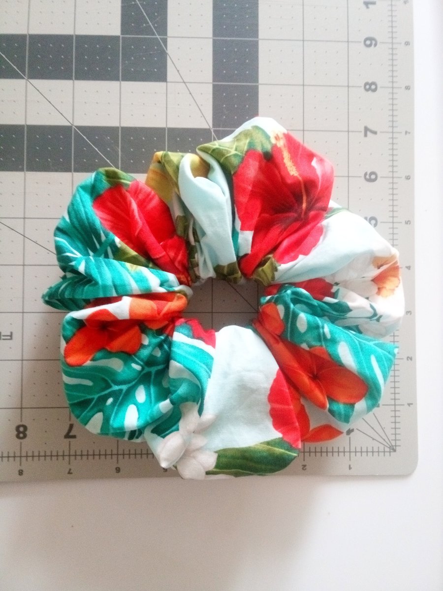 Hawaiian XL scrunchie, tropical scrunchie,handmade hair ties, elastic, floral scrunchie,