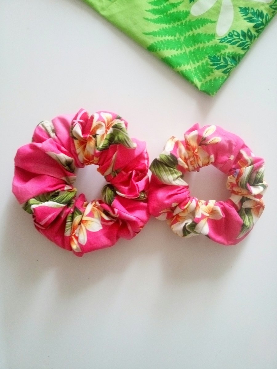 Hawaiian scrunchie,pink scrunchie, floral scrunchie,hair ties, elastic, handmade hair accessories