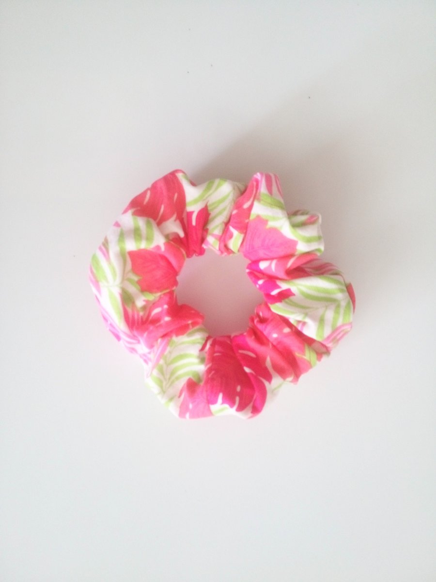 Hawaiian print scrunchie, hair ties, elastic, scrunchy, tropical,