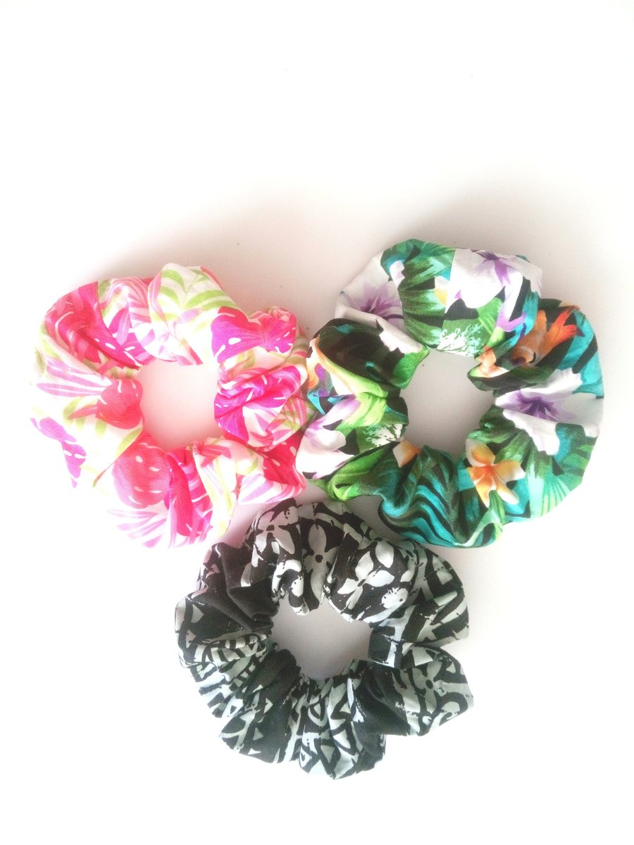 Hawaiian print scrunchie, hair ties, elastic, scrunchy, tropical,