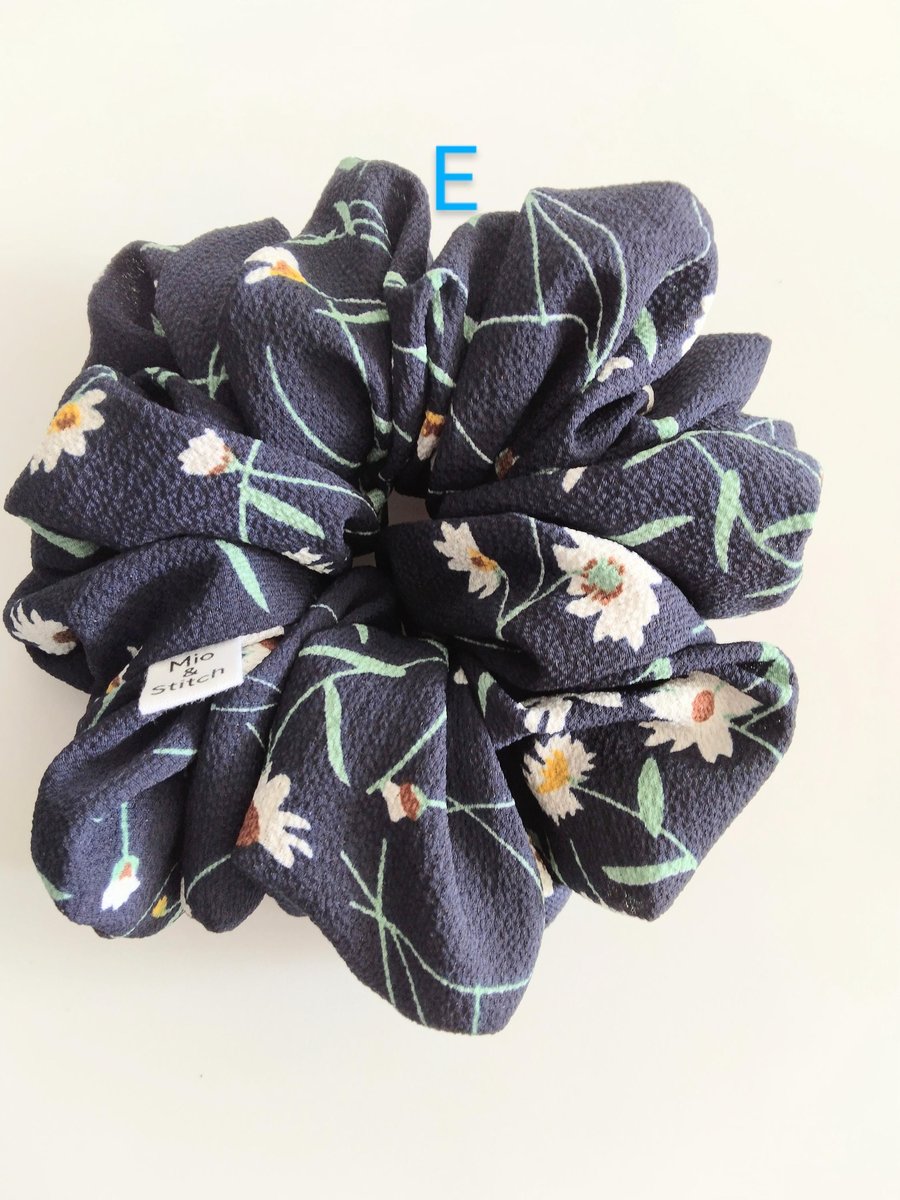 Chiffon scrunchie, large chiffon scrunchie, elastic,hair accessories,hair tie, Floral scrunchie Daisy scrunchie