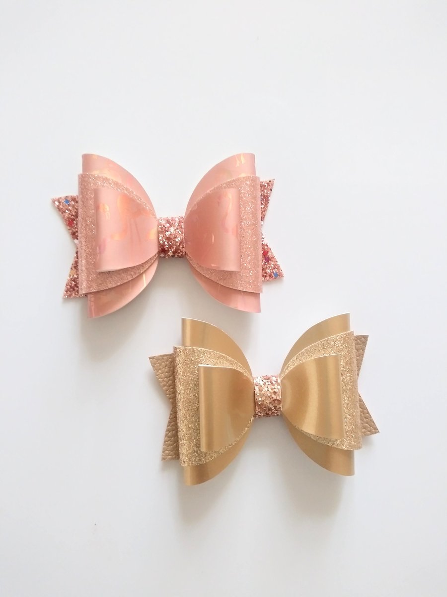 Glitter faux leather hair bow,kids hair bow, 4 inches hair bow, vegan hair bow, handmade hair accessories