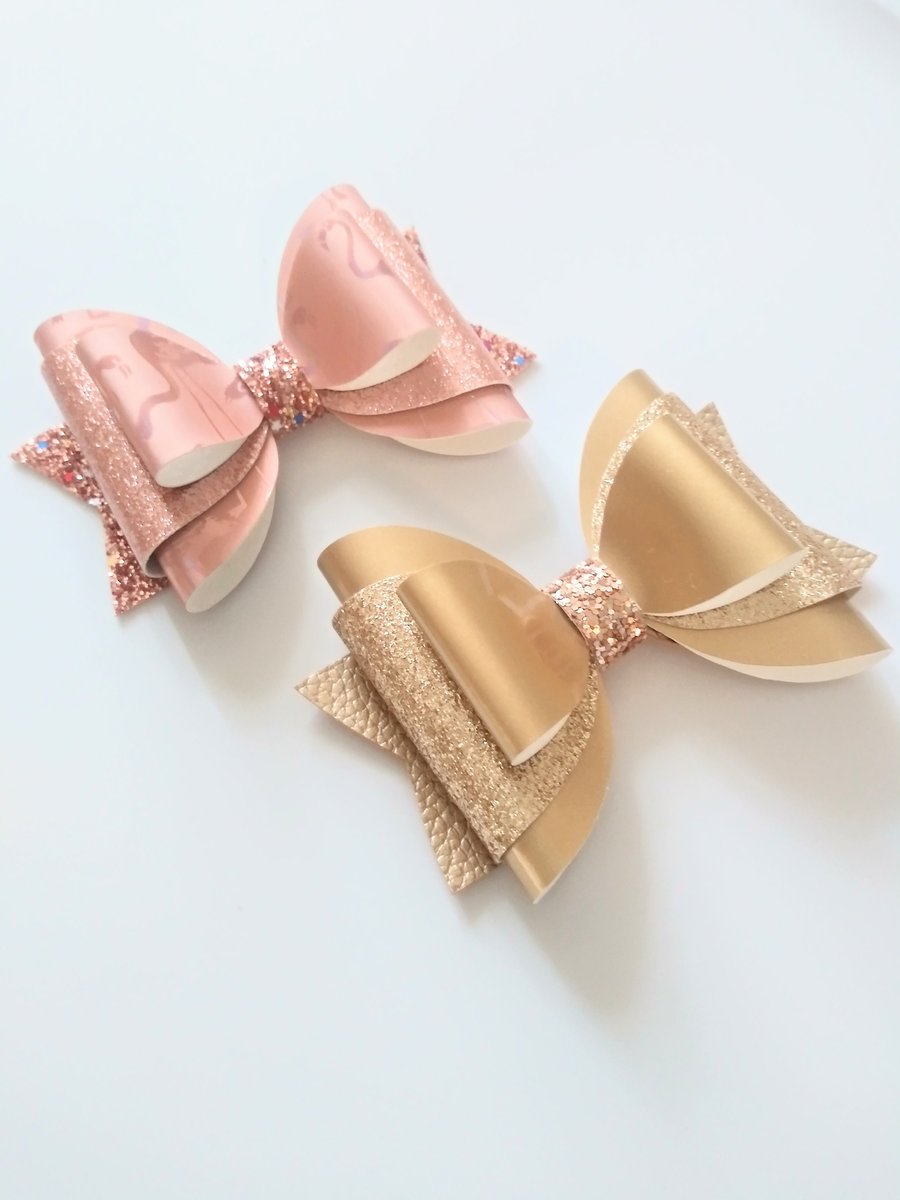 Glitter faux leather hair bow,kids hair bow, 4 inches hair bow, vegan hair bow, handmade hair accessories