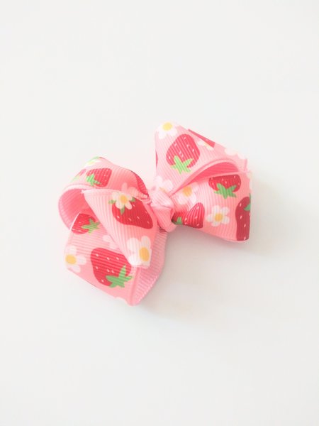 Strawberry kids hair clip, girls hair clips, toddler hair clips, handmade hair clip