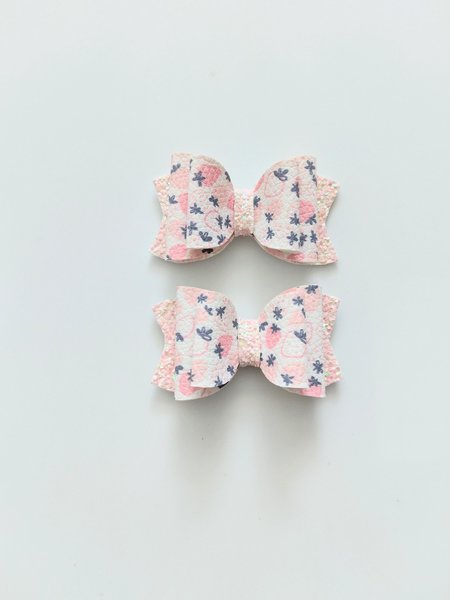 Piggy hair bow, faux leather bow,kids hair bow, strawberry hair clip, strawberry hair bow