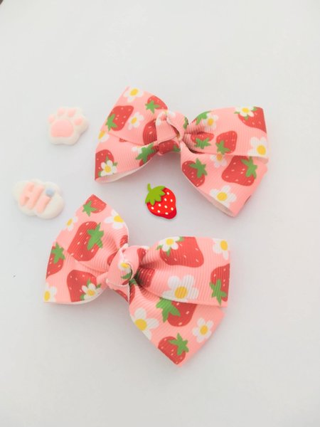 Strawberryhair clip for kids, Piggy bows, Children hair clip,small hair clips,kawaii hair clips handmade hair clips